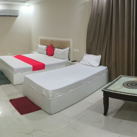 Standard Family room image 2