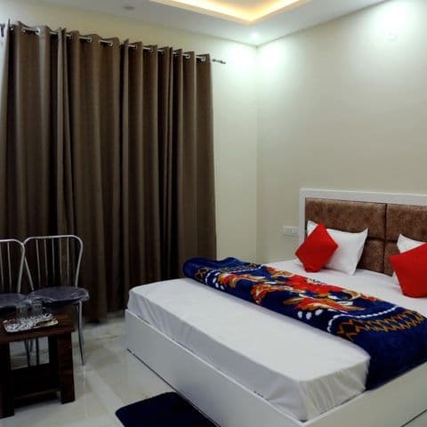 Couple room image 2